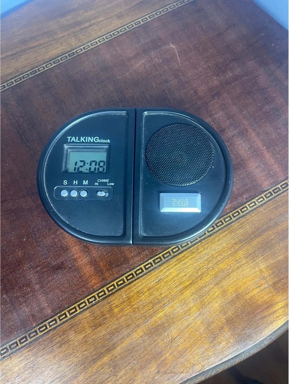 Vintage Taking Clock Talking Digital Clock with Speaker and Chime Function